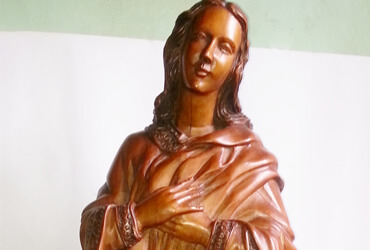 Aurelio Rodríguez - Inmaculada con querubines. | Dimensiones: 100 cms alto, 40 cms ancho. | Tipo de madera: Ciprés. | Precio: $2.000.000.-